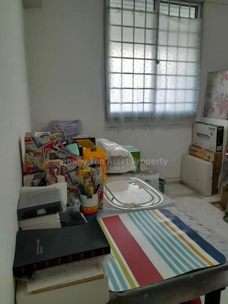 3 Room (3I) HDB for Sale in  1 Marsiling Drive - Image 6