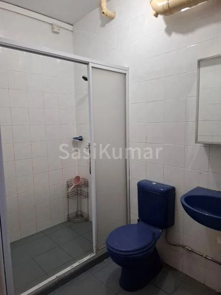 5 Room (5A) HDB for Rent in  223B Compassvale Walk - Image 3