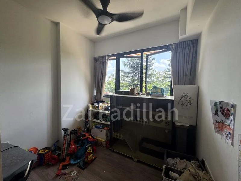 3 Bed Condo for Rent in  Riverfront Residences - Image 1
