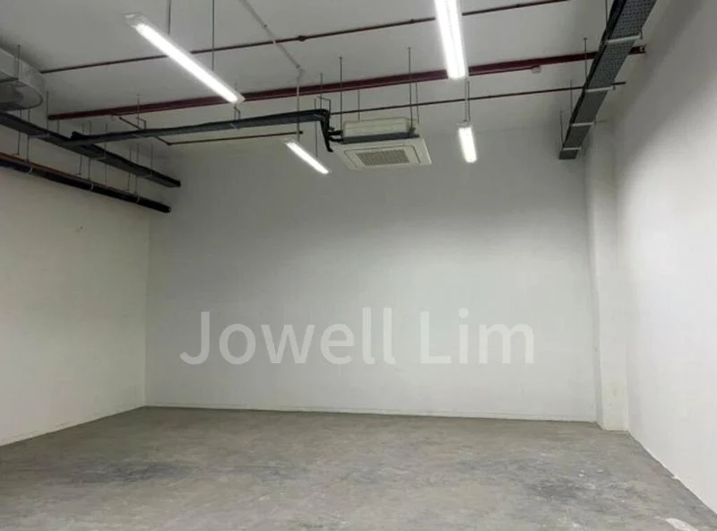 Office for Rent: Four Star Building - Image 3