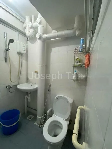 Common Room (HDB) for Rent in 336 Ang Mo Kio Avenue 1 - Image 1