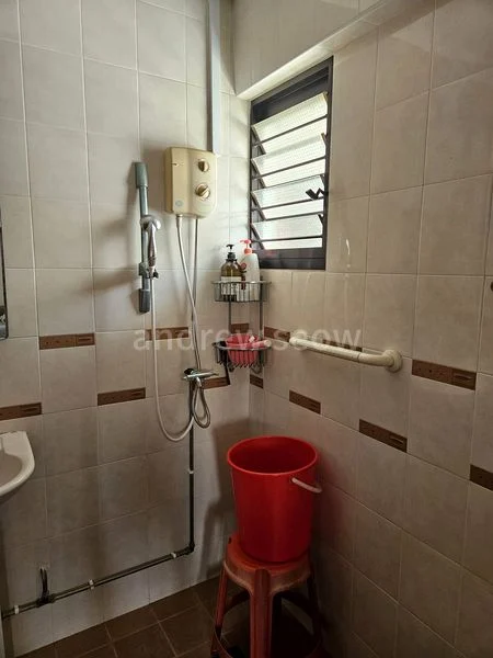 Common Room (HDB) for Rent in  224 Lorong 8 Toa Payoh - Image 5
