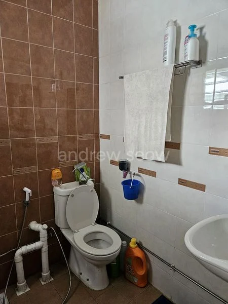 Common Room (HDB) for Rent in  224 Lorong 8 Toa Payoh - Image 12