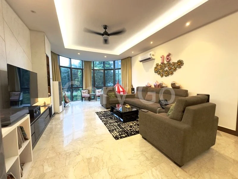 3 Bed Condo for Sale in  Parc Oasis - Image 12