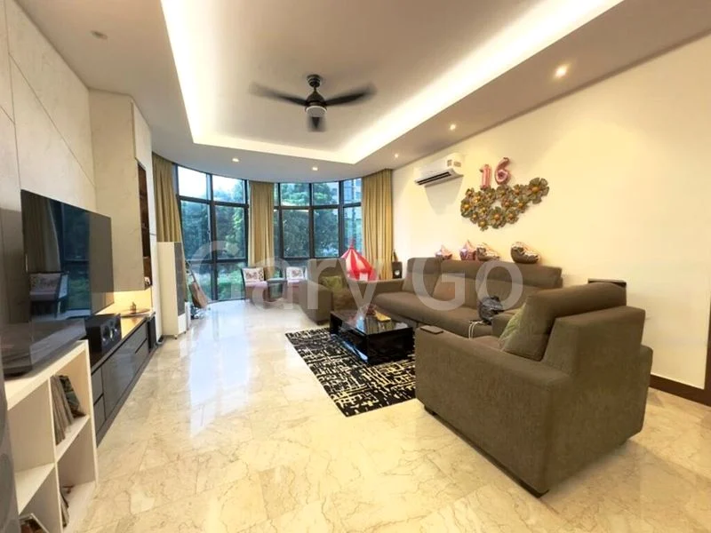 3 Bed Condo for Sale in  Parc Oasis - Image 9