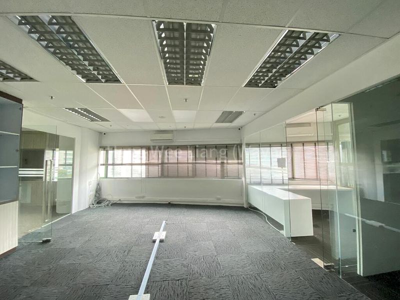 Light Industrial (B1) for Sale: Techniques Centre - Image 2