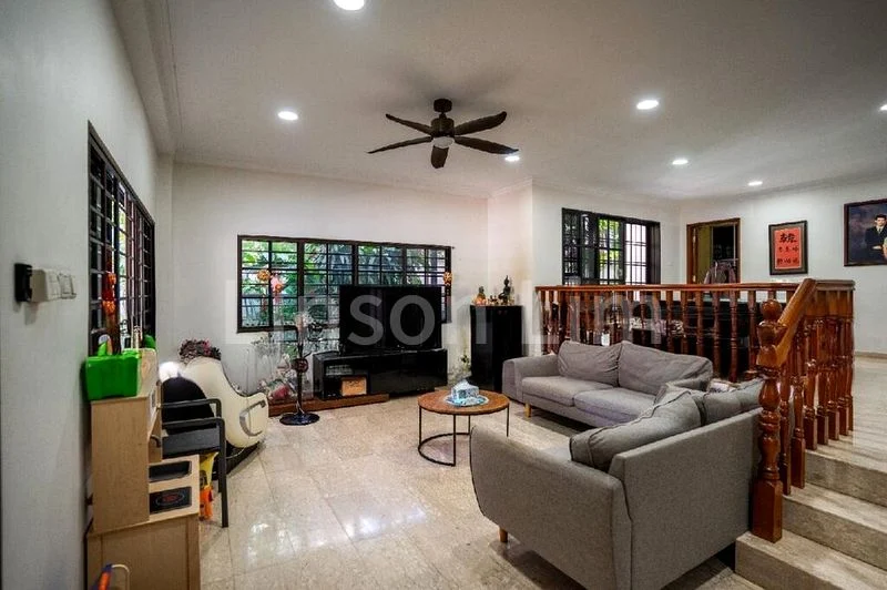 6 Bed Semi-Detached House (Landed) for Sale in  Vacanza @ East - Image 1