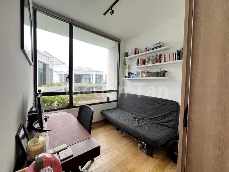 3 Bed Condo for Sale in  The Crest - Image 10