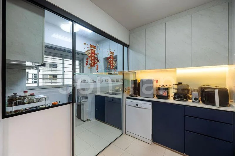 5 Room (5I) HDB for Sale in  406B Northshore Drive - Image 4