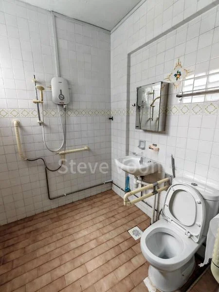 Master Room (HDB) for Rent in 114 Serangoon North Avenue 1 - Image 8