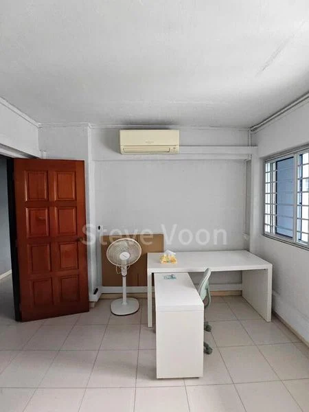 Master Room (HDB) for Rent in 114 Serangoon North Avenue 1 - Image 3