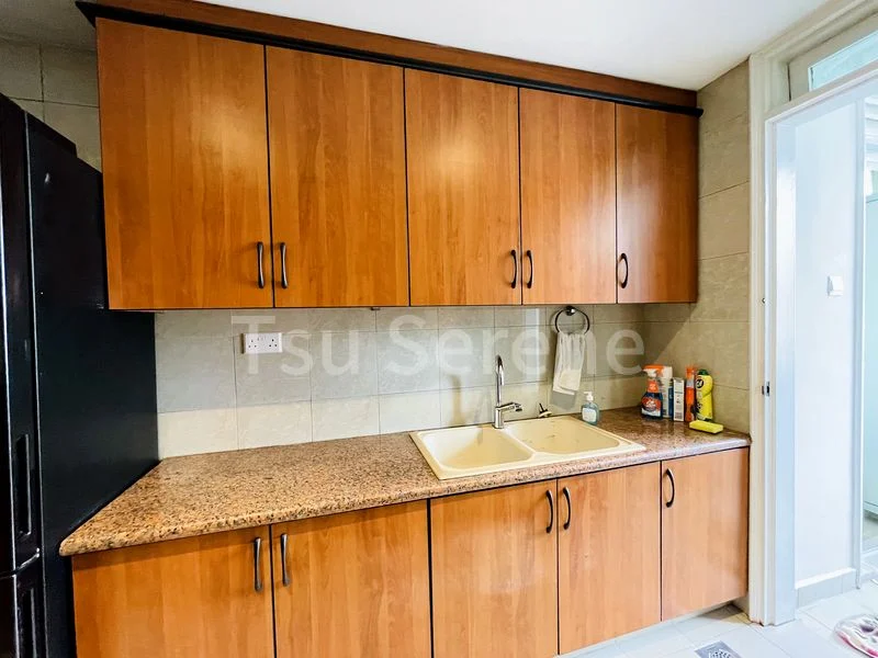 3 Bed Condo for Rent in  Landbay Condominium - Image 8