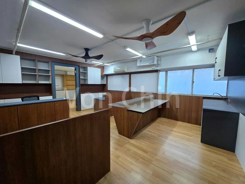 Light Industrial (B1) for Rent: North Link Building - Image 7