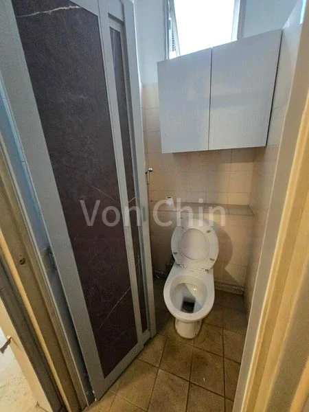 Light Industrial (B1) for Rent: North Link Building - Image 2