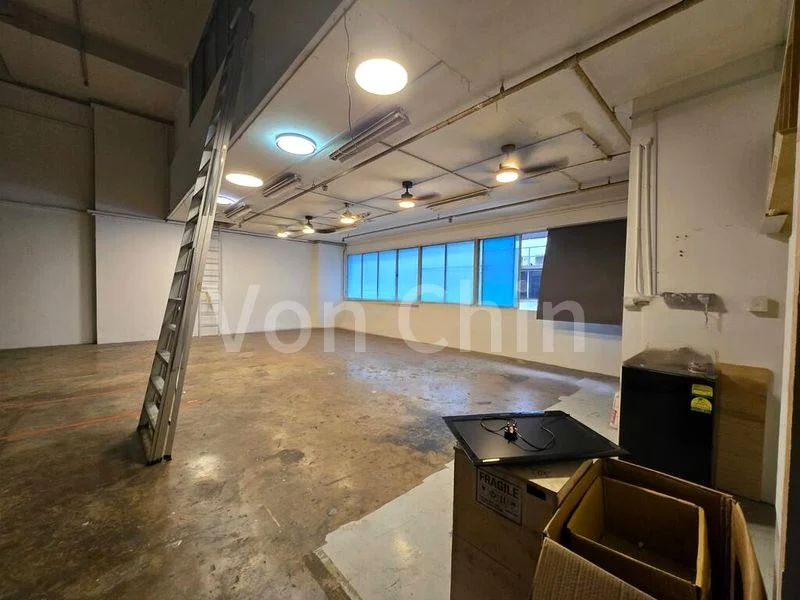 Light Industrial (B1) for Rent: North Link Building - Image 9