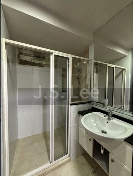 3 Bed Condo for Rent in  Rio Vista - Image 2