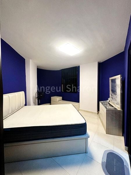 Master Room (HDB) for Rent in  356B Admiralty Drive - Image 1