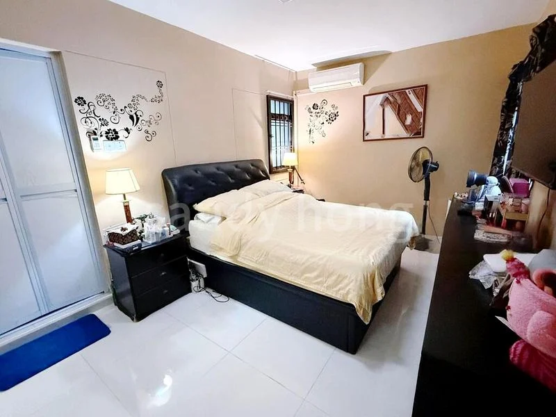 Executive HDB for Sale in 626 Jurong West Street 65 - Image 13