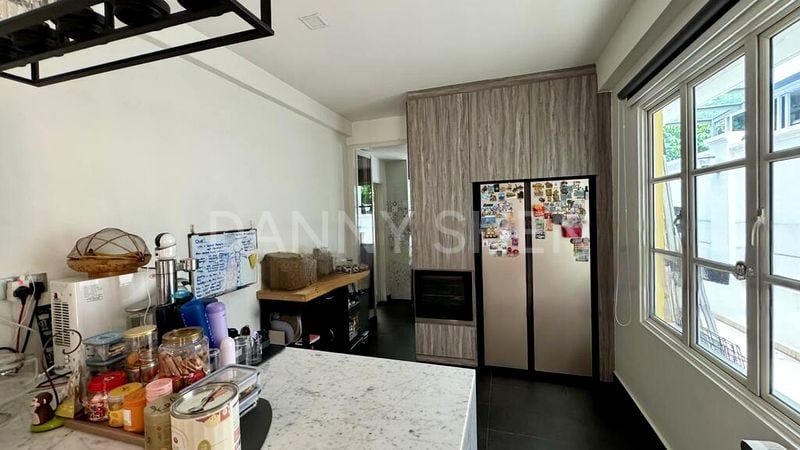 5 Bed Semi-Detached House (Landed) for Sale in  Burgundy Hill - Image 10