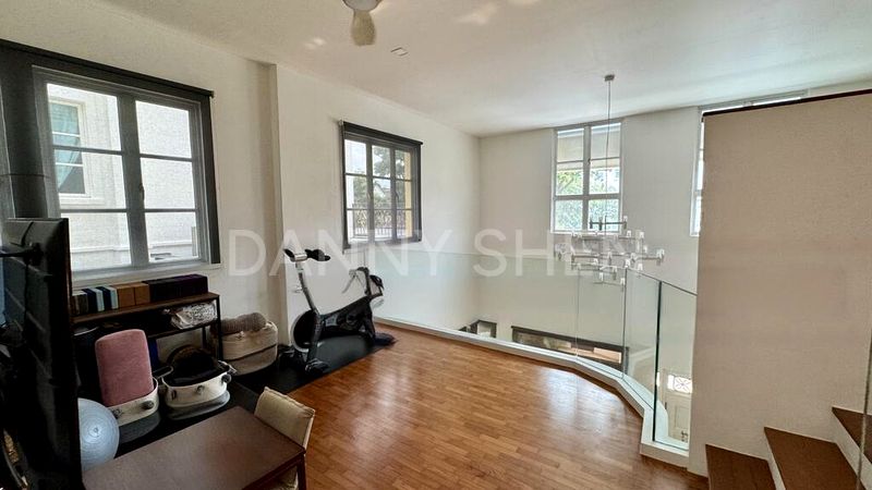 5 Bed Semi-Detached House (Landed) for Sale in  Burgundy Hill - Image 8