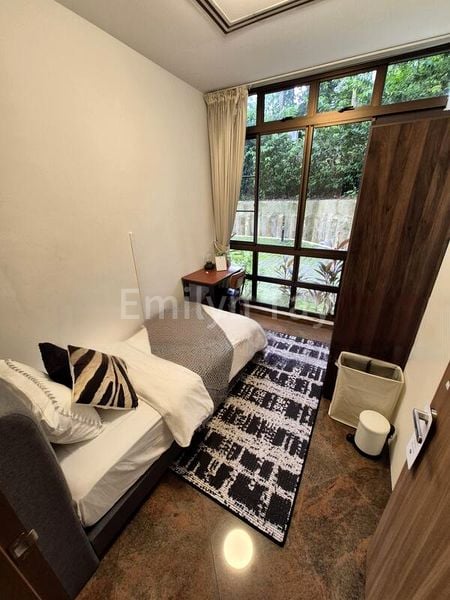 Common Room (Condo) for Rent in  Manhattan Mansions - Image 4