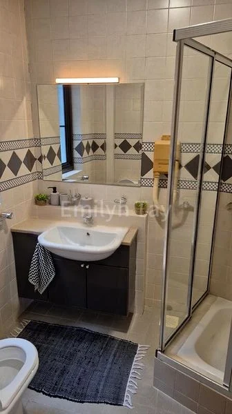 Common Room (Condo) for Rent in  Manhattan Mansions - Image 2