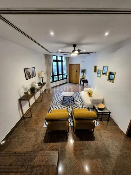 Common Room (Condo) for Rent in  Manhattan Mansions - Image 5