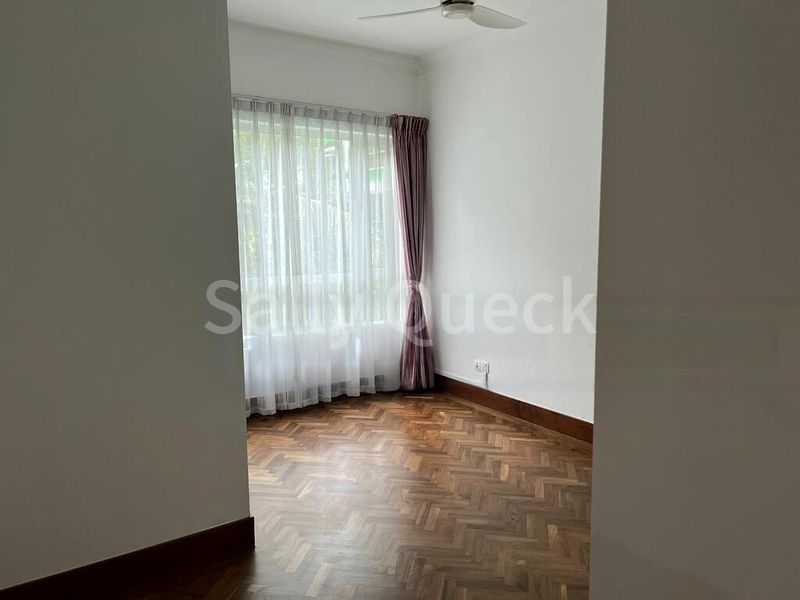 4 Bed Condo for Rent in  Chancery Park - Image 9