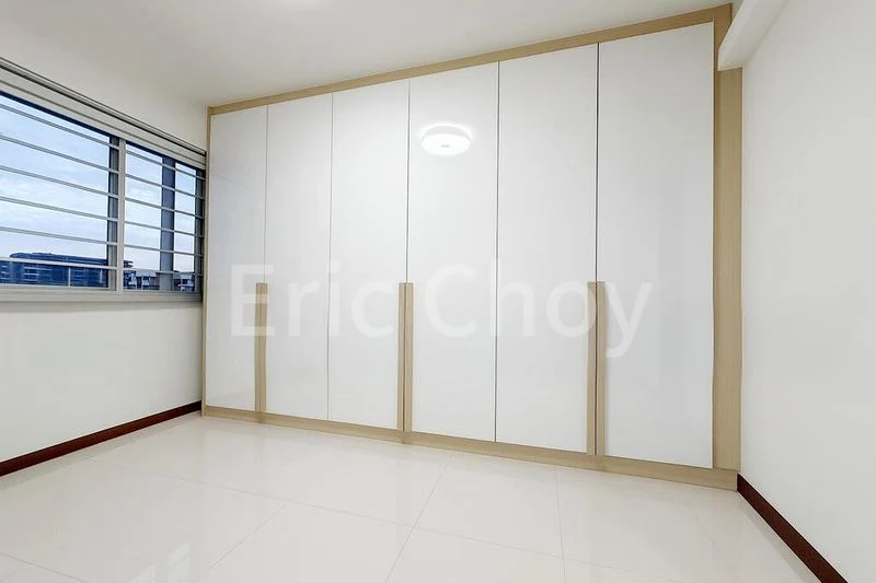 5 Room (5I) HDB for Rent in  234B Sumang Lane - Image 6