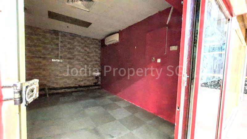 Golden Mile Tower: Shop for Sale - Image 4