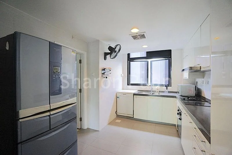3 Bed Condo for Rent in  Casa Cairnhill - Image 3