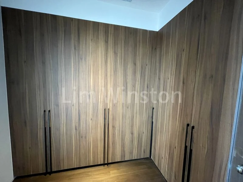 6 Bed Terraced House (Landed) for Rent in  Chancery Lane - Image 9