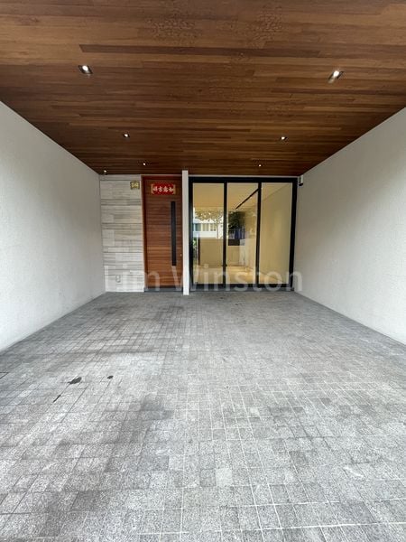 6 Bed Terraced House (Landed) for Rent in  Chancery Lane - Image 3