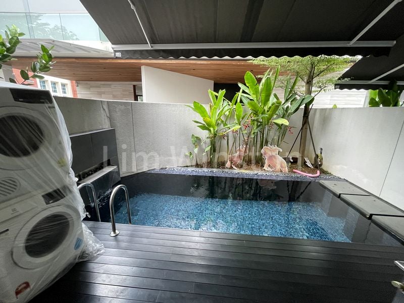 6 Bed Terraced House (Landed) for Rent in  Chancery Lane - Image 1