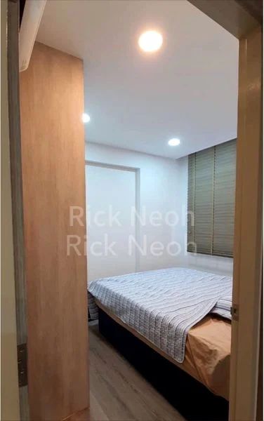 Common Room (HDB) for Rent in  418 Hougang Avenue 8 - Image 6