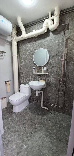 Common Room (HDB) for Rent in  418 Hougang Avenue 8 - Image 4