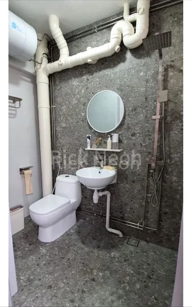 Common Room (HDB) for Rent in 418 Hougang Avenue 8 - Image 10