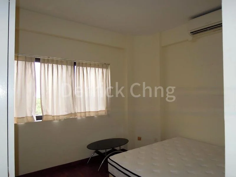 2 Bed Condo for Rent in  Bayshore Park - Image 5