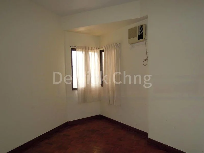 2 Bed Condo for Rent in  Bayshore Park - Image 6