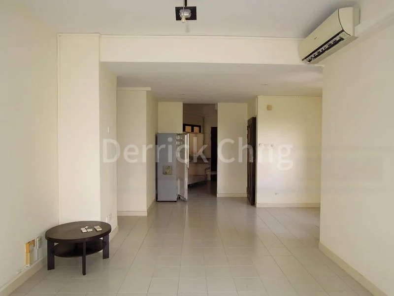 2 Bed Condo for Rent in  Bayshore Park - Image 2