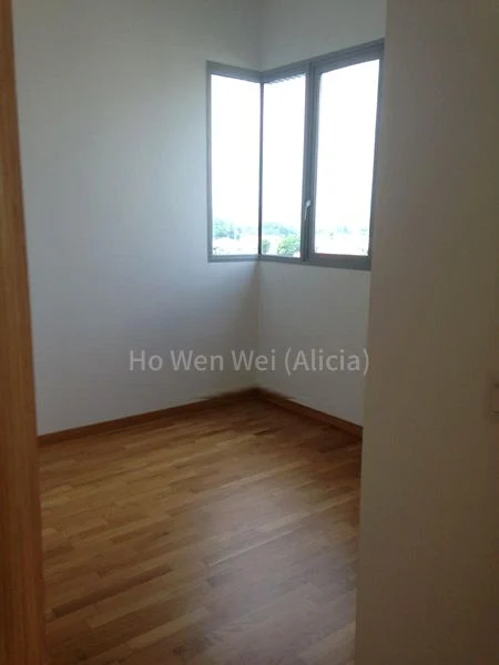 3 Bed Condo for Rent in  The Scala - Image 2