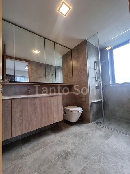 4 Bed Condo for Rent in  Twin VEW - Image 7