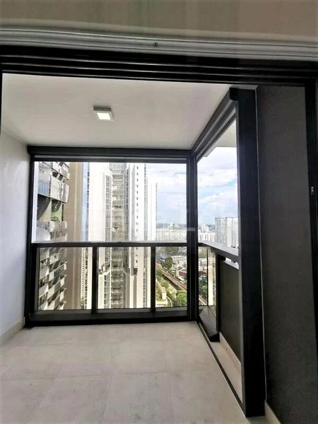 3 Bed Condo for Sale in  Commonwealth Towers - Image 3