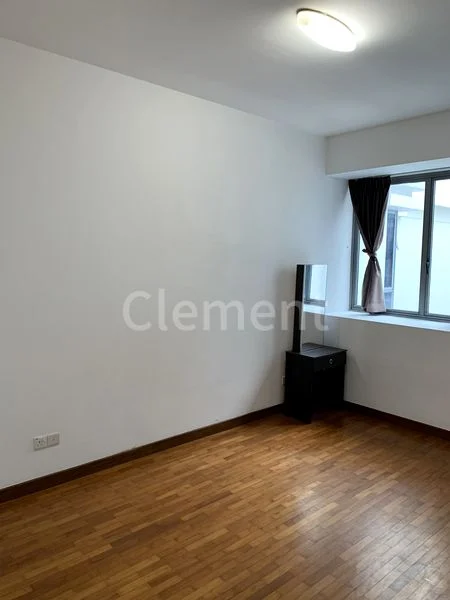 1 Bed Apartment (Condo) for Rent in  The Waterina - Image 2