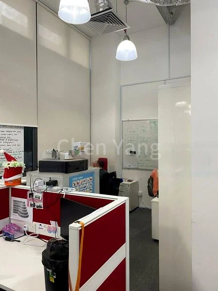 Office for Sale: Centropod - 1,200 Sq Ft Shop on Main Street - Image 1