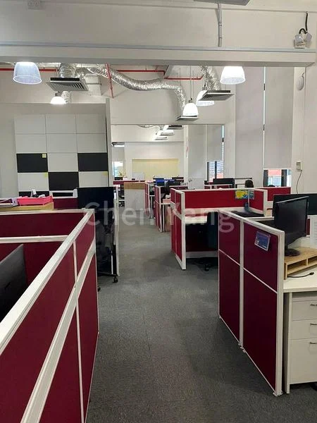 Office for Sale: Centropod - 1,200 Sq Ft Shop on Main Street - Image 2