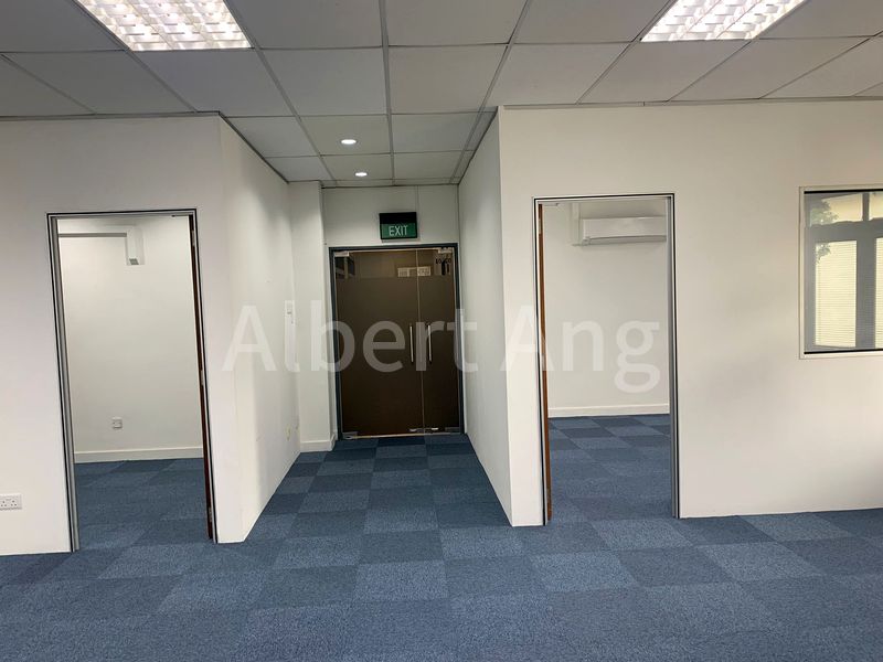 Office for Rent in  Reliance Building - Image 3