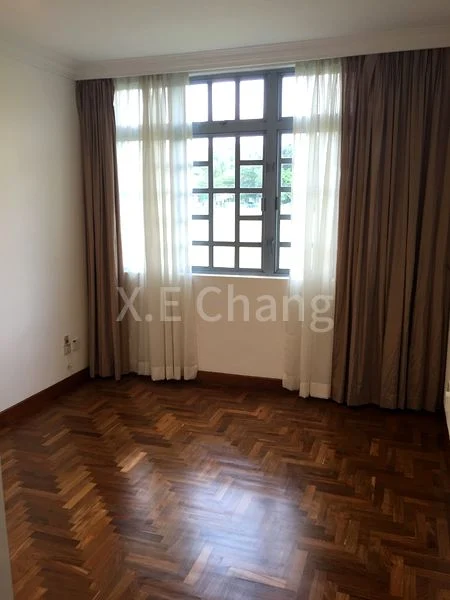 4+1 Bed Terraced House (Landed) for Rent in  Chancery Grove - Image 12