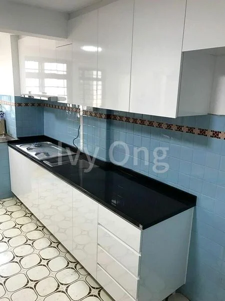 3 Room (3I) HDB for Rent in 158 Lorong 1 Toa Payoh - Image 1