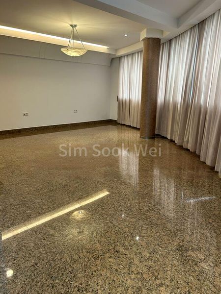 3 Bed Condo for Rent in  Grange 70 - Image 5